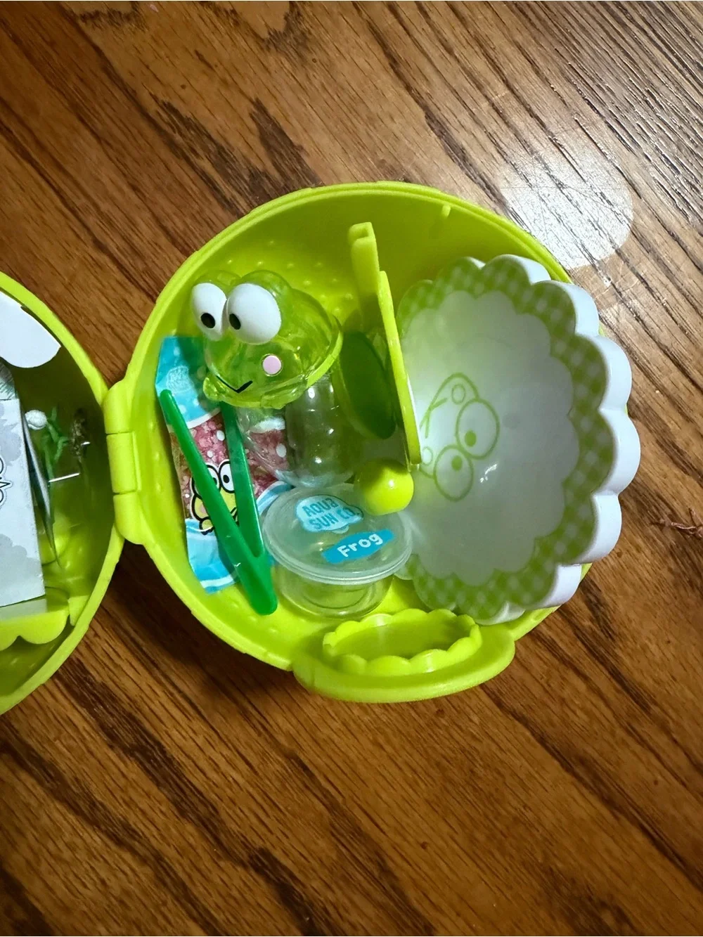 Mini Brands Keroppi Hello Kitty Make it Set